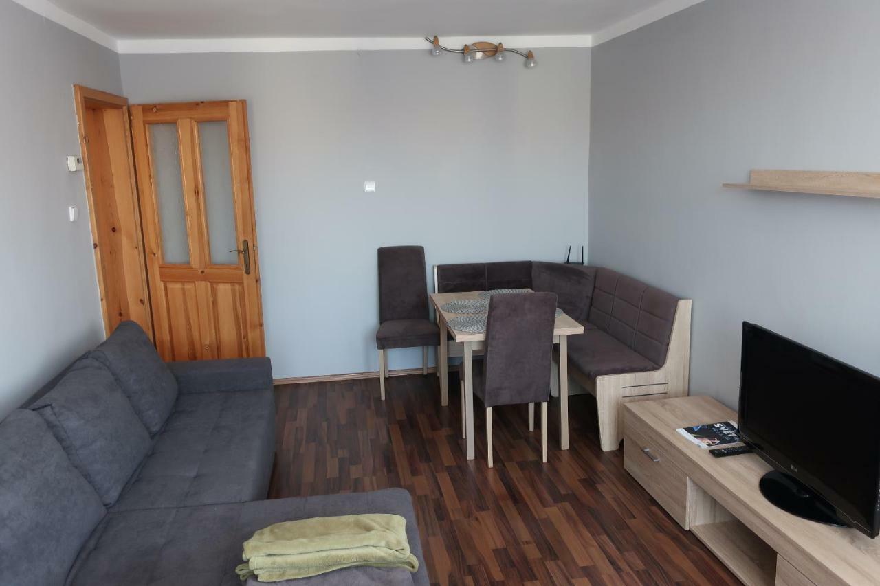 Апартаменты Apartman 819 Тршебонь Экстерьер фото