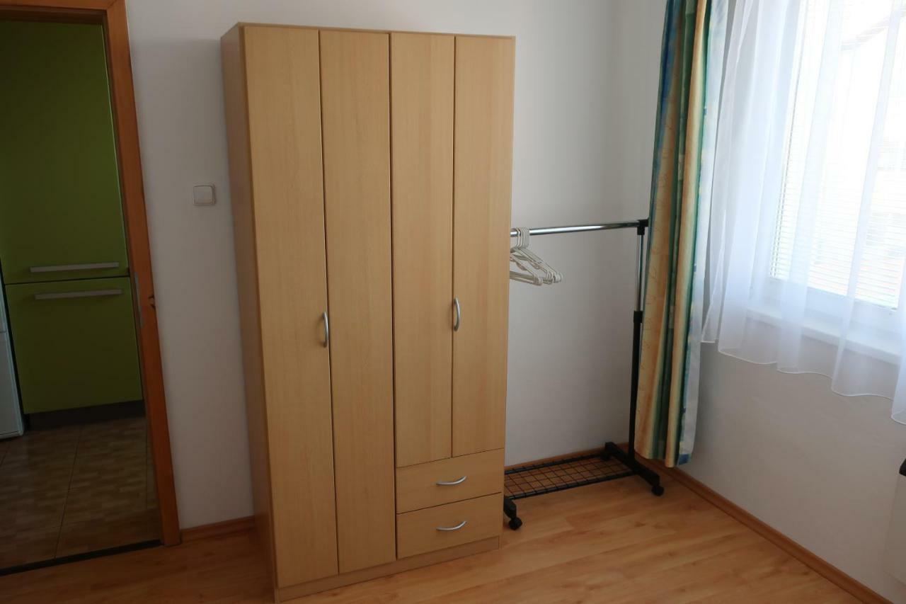 Апартаменты Apartman 819 Тршебонь Экстерьер фото