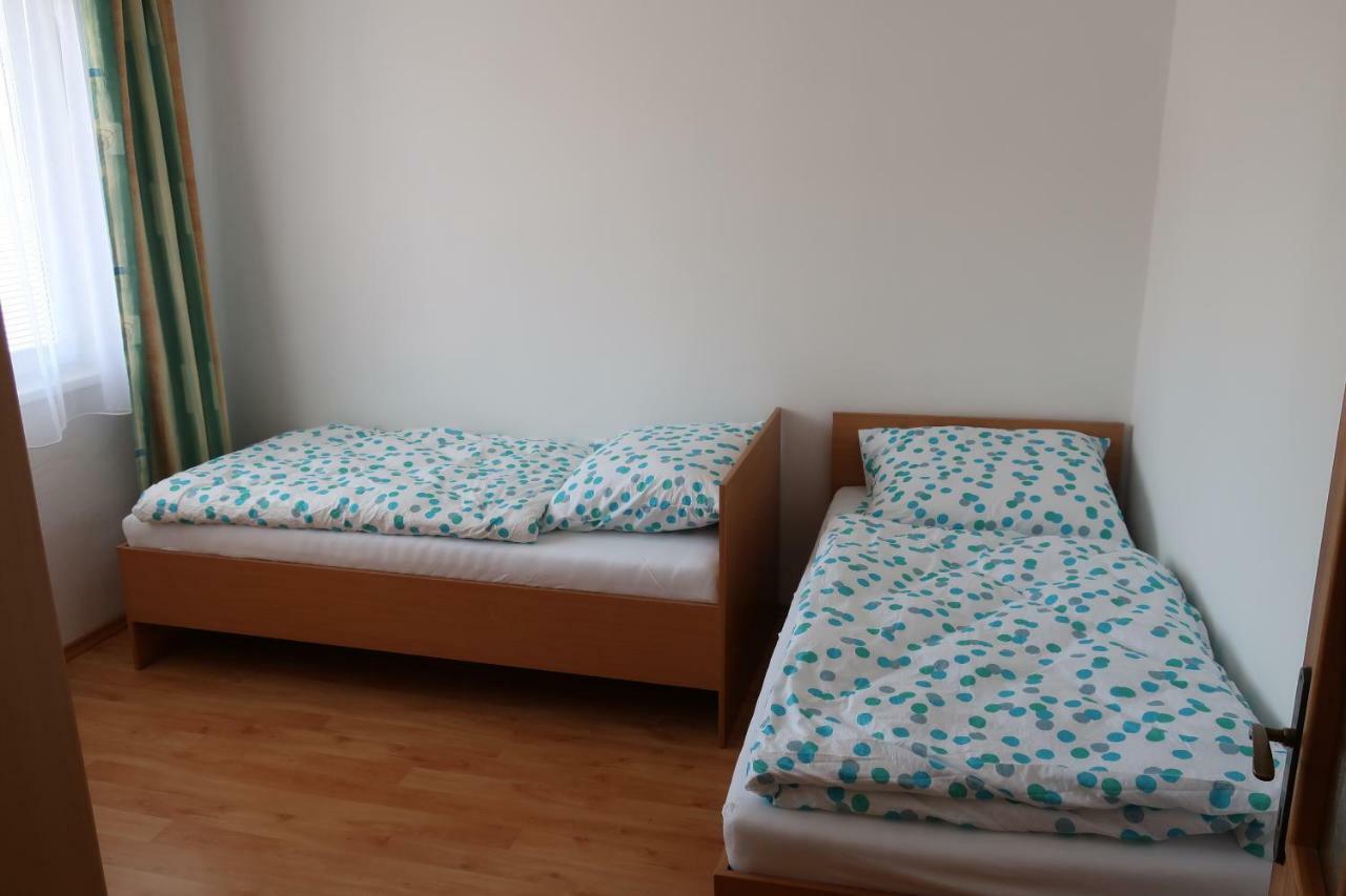 Апартаменты Apartman 819 Тршебонь Экстерьер фото